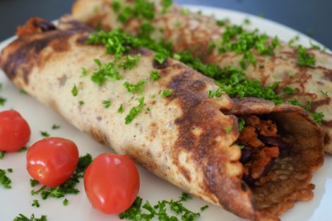 Meergranenpannenkoek met vulling van tonijn en kidneybonen